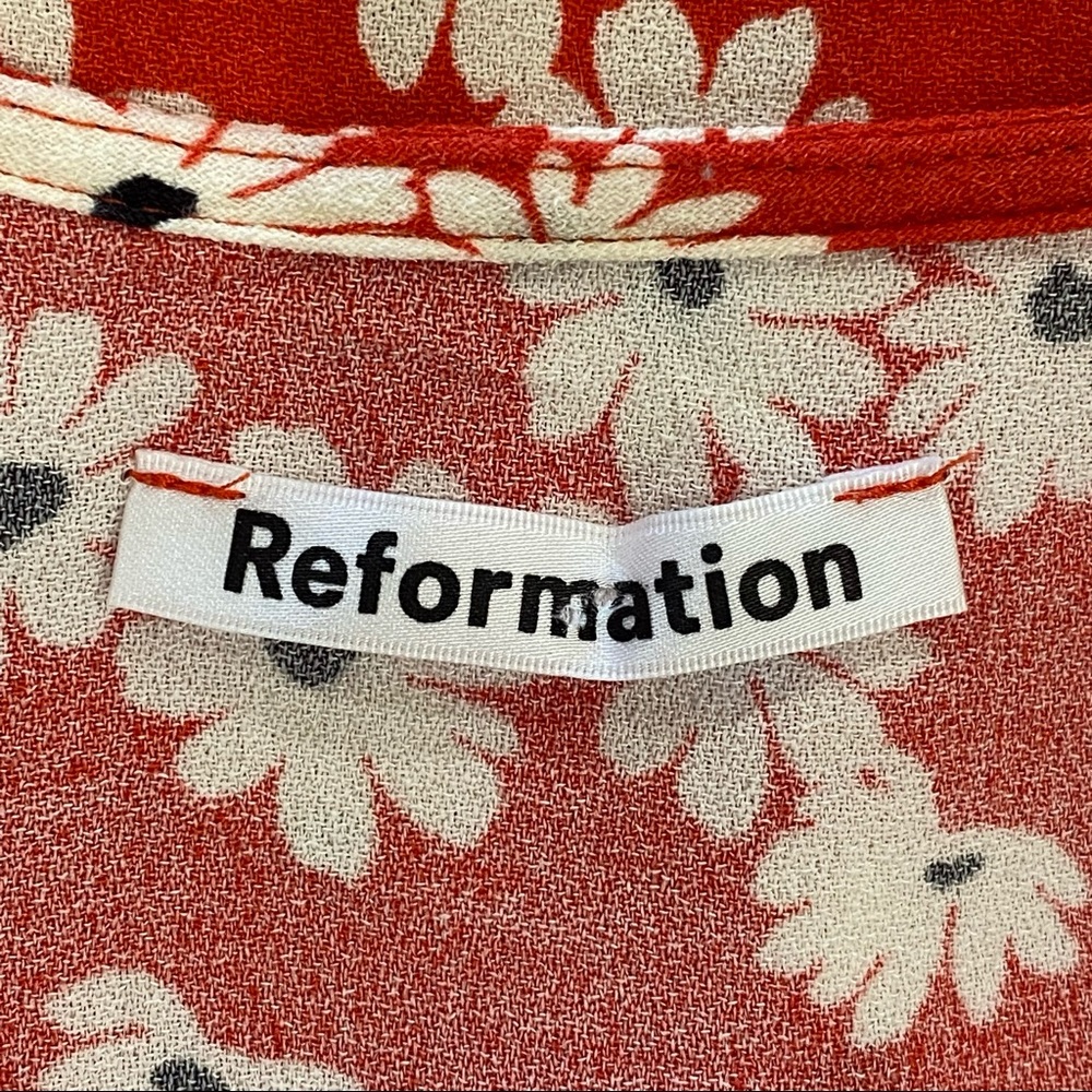 Reformation Bella Oopsie Daisy Red V-Neck Button - Picture 11 of 14